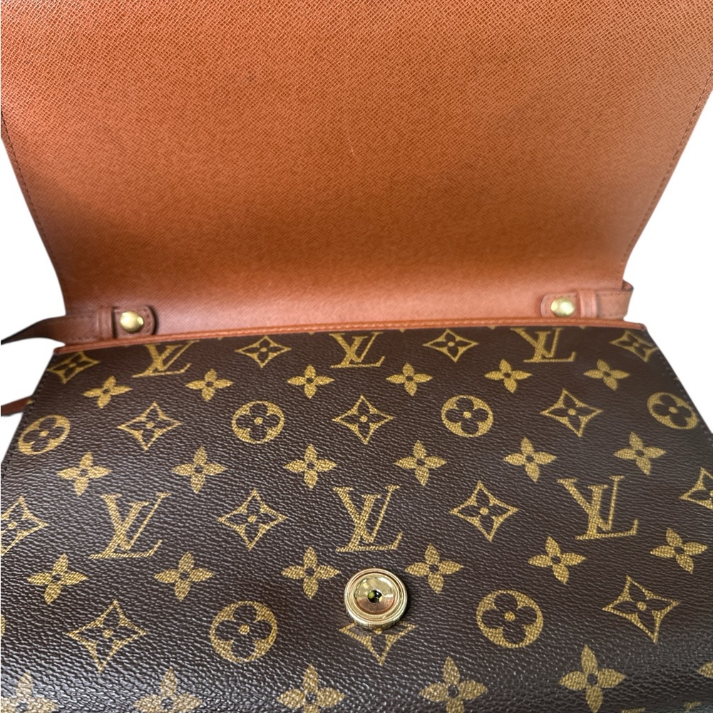❤️❤️sold❤️❤️Louis Vuitton Vintage Monogram Crossbody Bag with Tan Strap - Picture 6 of 8